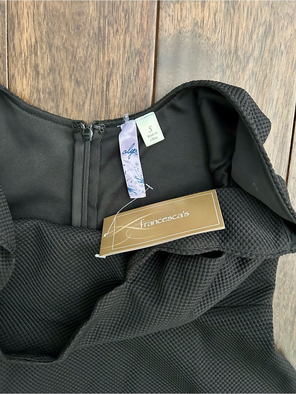 Francesca’s Alya Black Textured Fit & Flare Dress NWT Size S Scalloped Neckline - Picture 3 of 5